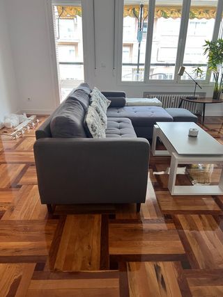 Sofá Cama ChaiseGris Maisons Du Monde + 2 Otomanos