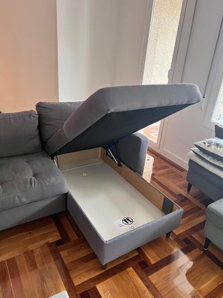 Sofá Cama ChaiseGris Maisons Du Monde + 2 Otomanos