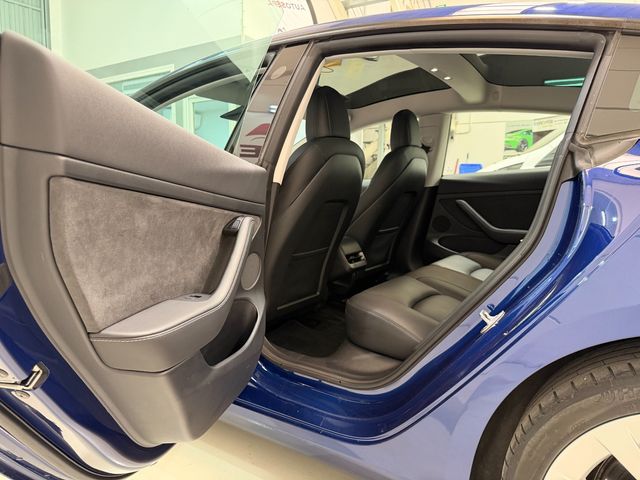 Tesla Model 3 Gran Autonomía AWD