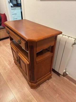 Mueble de madera para TV