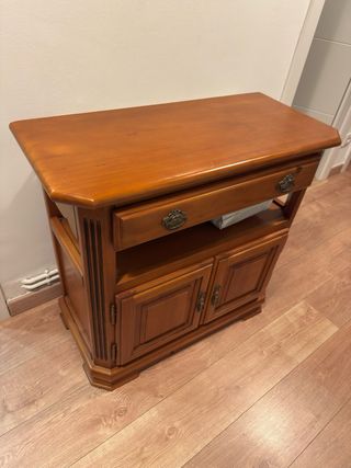 Mueble de madera para TV