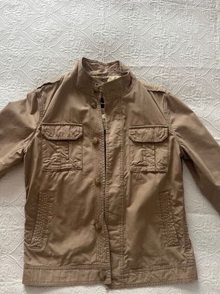 Chaqueta Massimo Dutti Beige blazer militar.