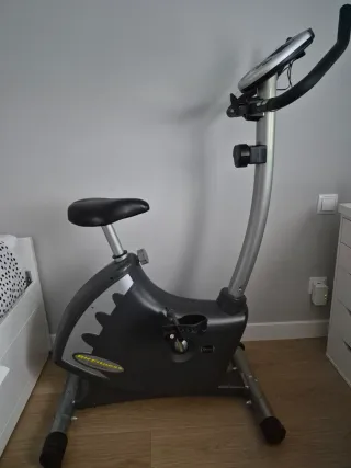 Bicicleta Estática BH Fitness