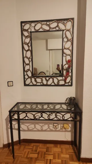 Mueble de forja con espejo