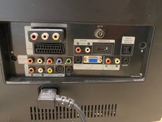 Televisor LCD Samsung 27"