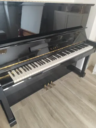 Piano Kawai Negro Brillante
