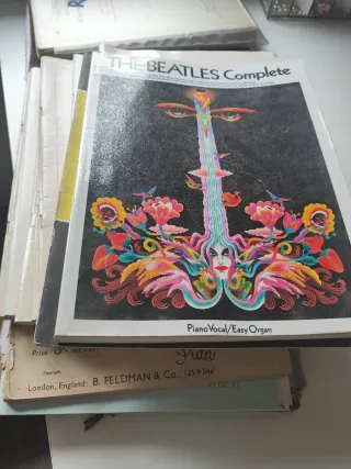 Piano Kawai Negro Brillante