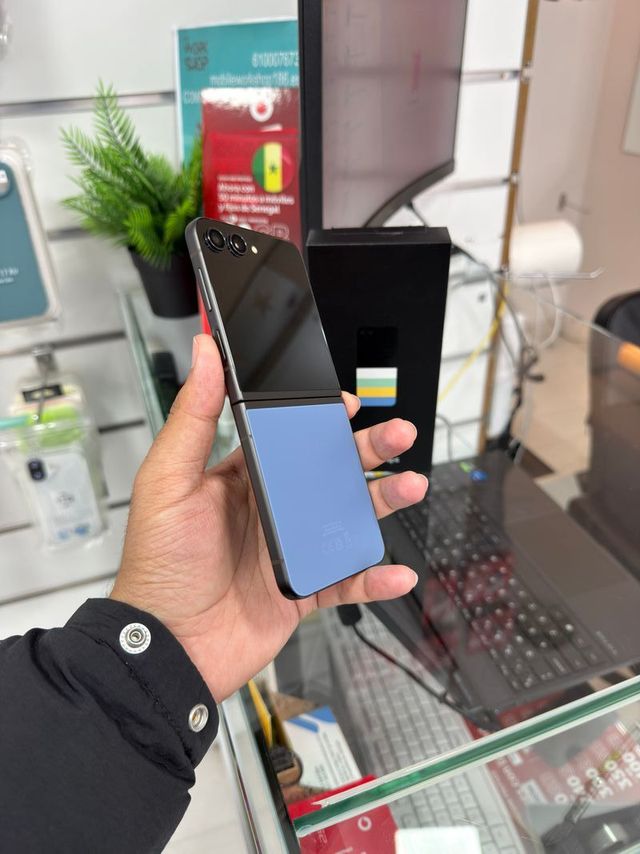 Samsung Galaxy Z Flip 5 256GB Azul