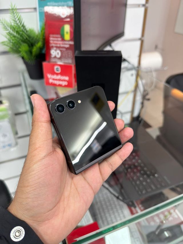 Samsung Galaxy Z Flip 5 256GB Azul