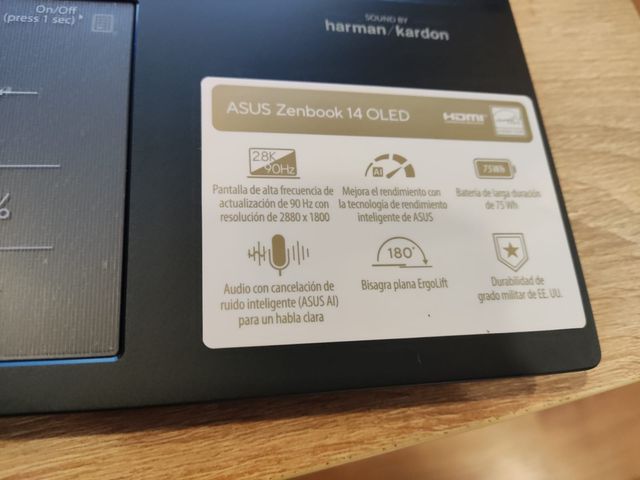 ASUS Zenbook 14 OLED UX3402Z Azul