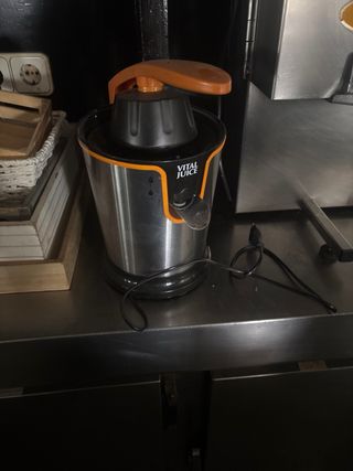 Exprimidor de cítricos FRUCOSOL