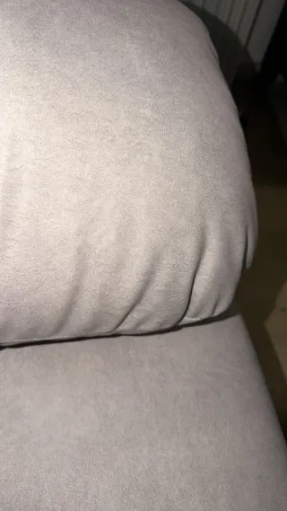 Sofá gris de tela, nuevo esta recién comprado