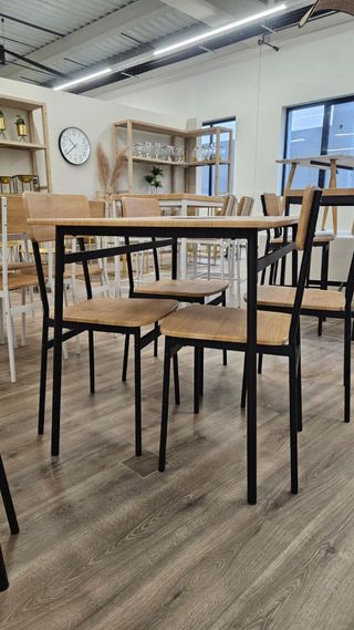 NOVEDAD REBAJAS! Conjunto cocina mesa y 4 sillas