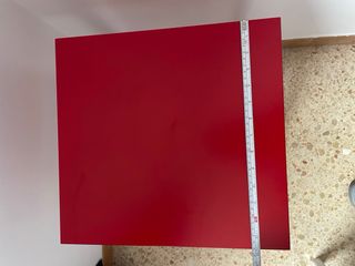 Mesita de noche Ikea roja