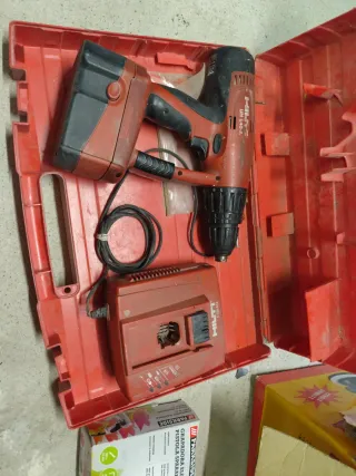 Taladro Hilti UH 240-A con maletín