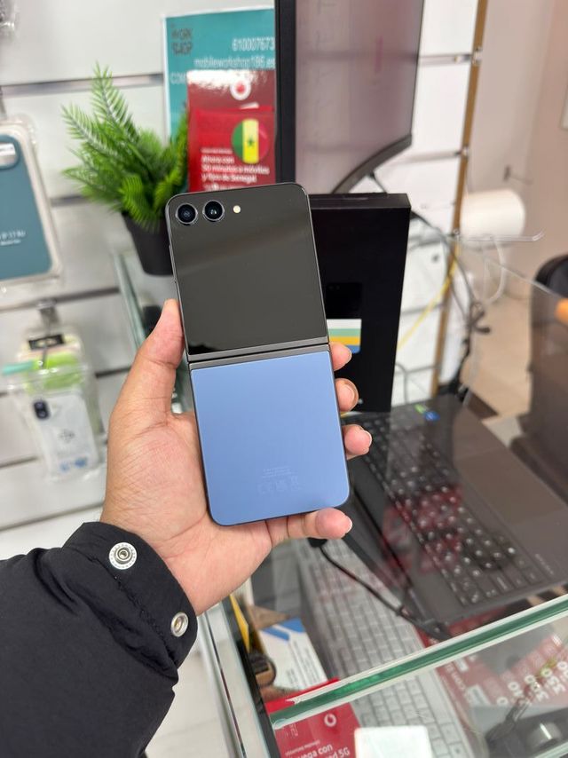 Samsung Galaxy Z Flip 5 256GB blue