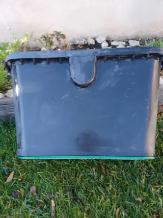 Arqueta de riego verde