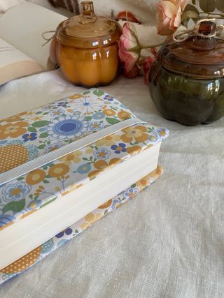 funda con solapas para libros de bolsillo