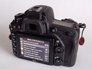 Cámara réflex Nikon D750 ¡COMO NUEVA!