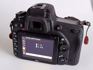 Cámara réflex Nikon D750 ¡COMO NUEVA!