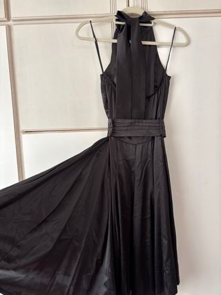 Vestido negro halter fajín talla 42
