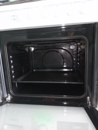 Horno y Vitrocerámica Teka HC490MB