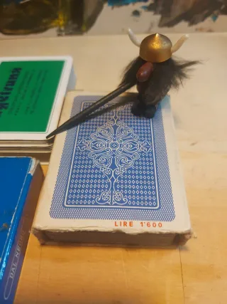 6 mazzi carte da gioco usate e 1 nuova