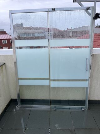 MAMPARA DE BAÑO CROMADO Y CRISTAL