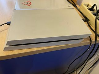 PS4 Slim Bianca 500GB Usata