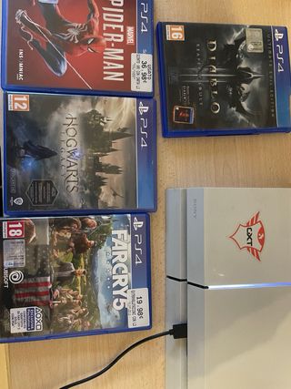 PS4 Slim Bianca 500GB Usata