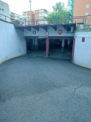 Plaza garaje calle cerrajon- cisneros