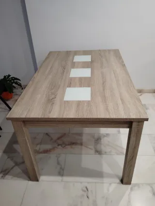 Mesa de comedor madera y cristal