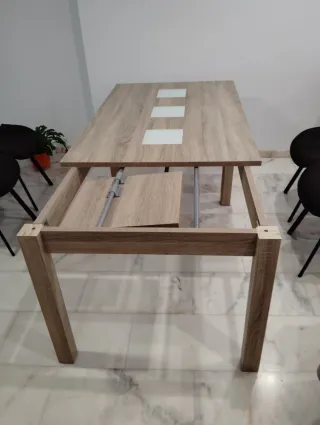 Mesa de comedor madera y cristal