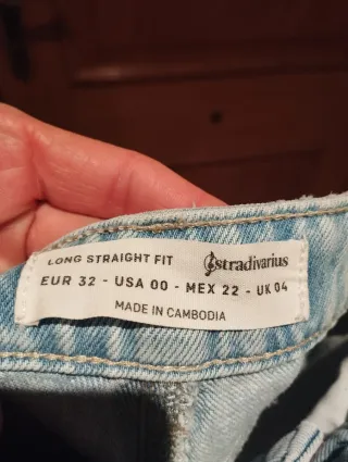 Pantalón Stradivarius Roto Talla S