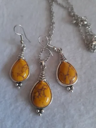 Conjunto  cadena y ganchitos pendientes en plata