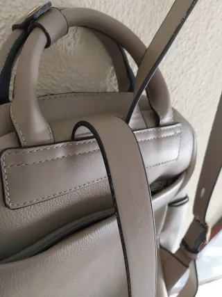 Mochila Parfois beige ante y piel