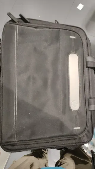 Maletín para portátil negra