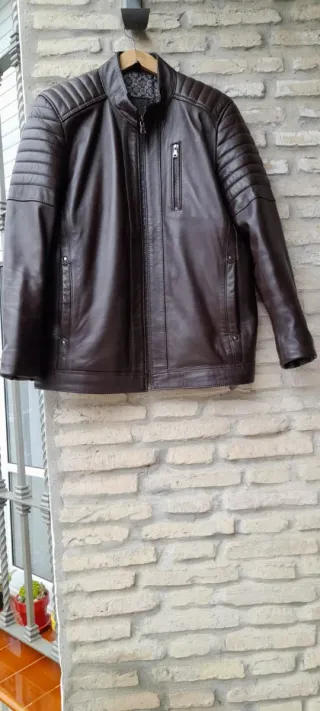 Chaqueta de piel auténtica marrón