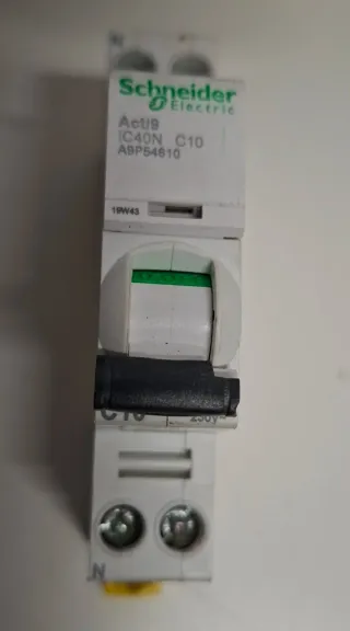 Magnetotérmicos e Interruptores, Schneider Electri