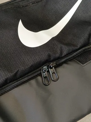 Bolsa deportiva Nike negra