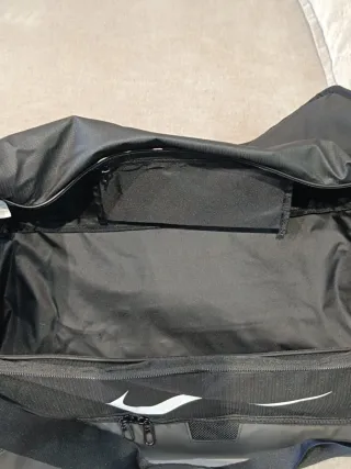 Bolsa deportiva Nike negra