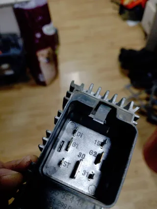 Caja calentadores Opel