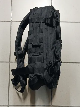 Mochila Táctica Highland Tactical Negra
