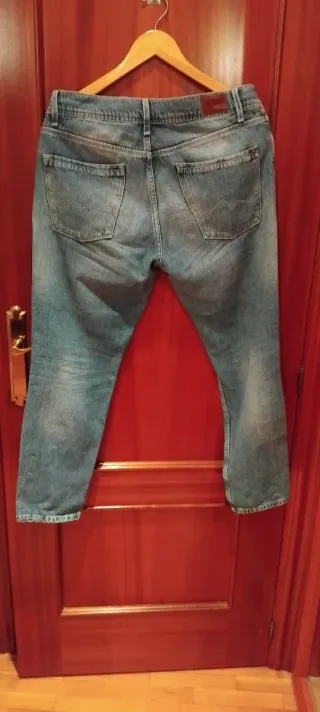 Pantalón vaquero Pepe Jeans desgastado