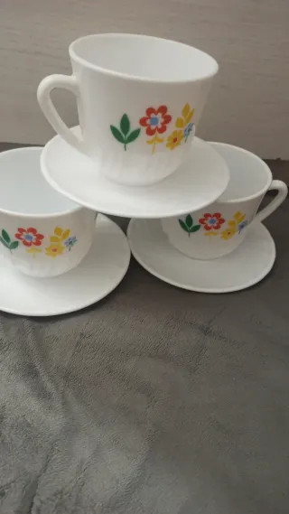 Tazas desayuno arcopal Nocilla flores vintage
