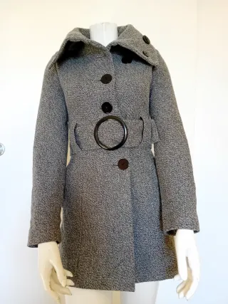 Cappotto grigio con cintura
