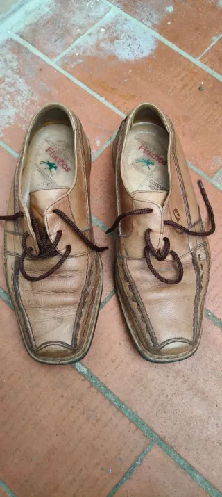 Zapatos casuales de cuero marrón Fluchos