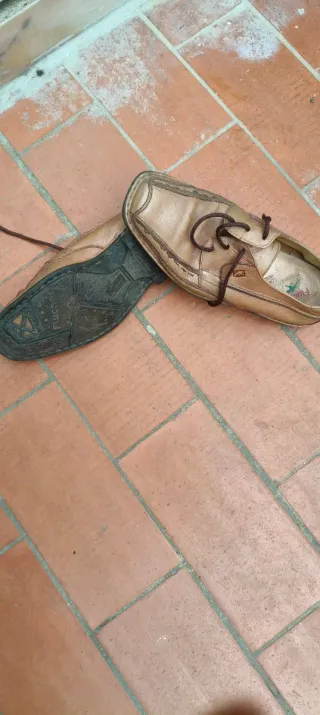 Zapatos casuales de cuero marrón Fluchos