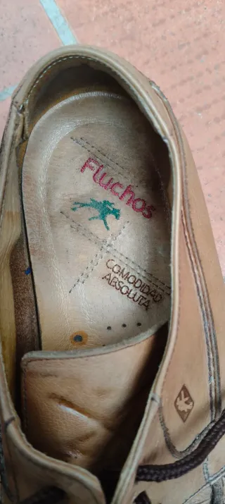 Zapatos casuales de cuero marrón Fluchos