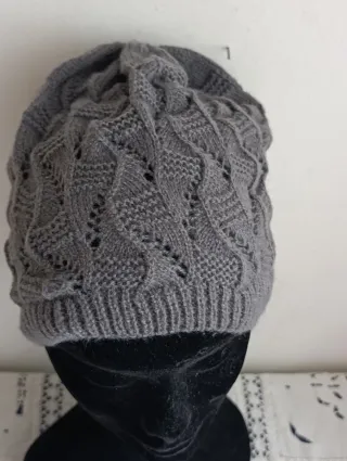 Berretto donna elegante in maglia grigio tg Unica